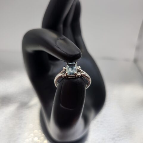 Cute girl's ring Silver Sterling 925 with aquamarine Size 6